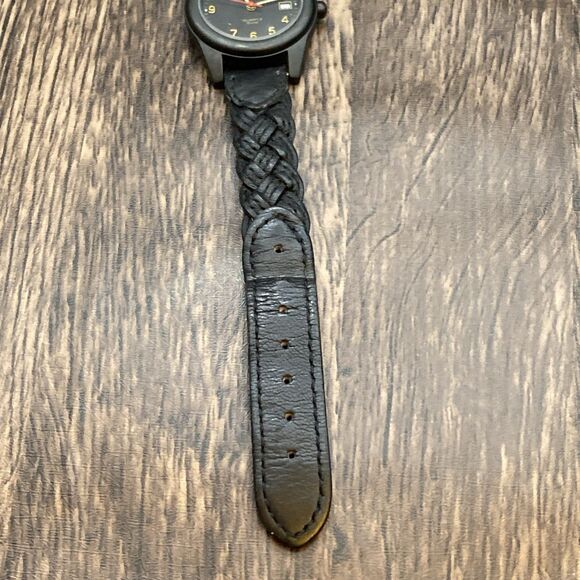 Wenger Sak Design Swiss Black Women’s Watch Date With Original Band New Battery - Picture 3 of 11